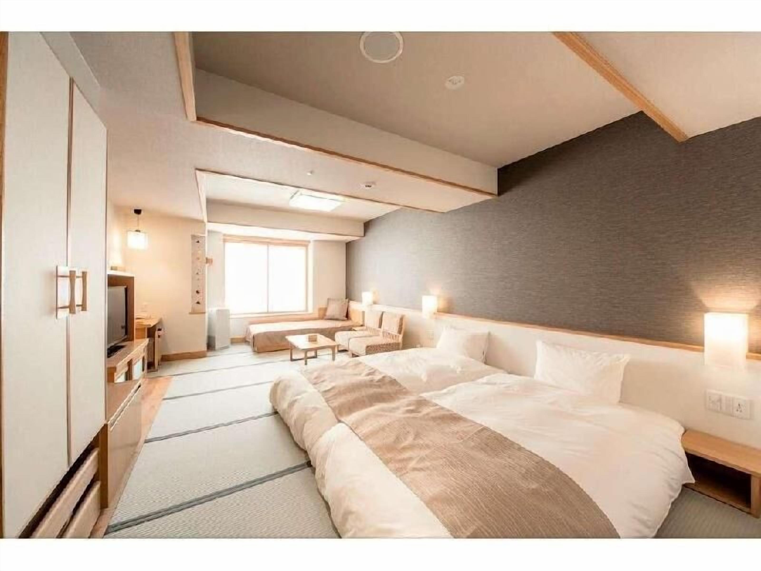 In-room safe, desk, free WiFi, bed sheets
