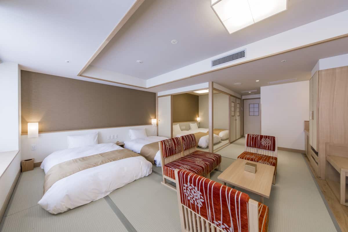 Japanese Western Style Suite | In-room safe, desk, WiFi (free), bed sheets