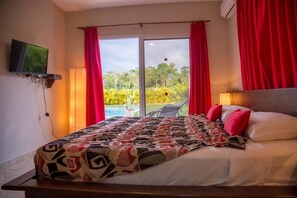 3 chambres, fer et planche à repasser, Wi-Fi gratuit, draps fournis