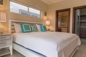 2 bedrooms, in-room safe, iron/ironing board, free WiFi