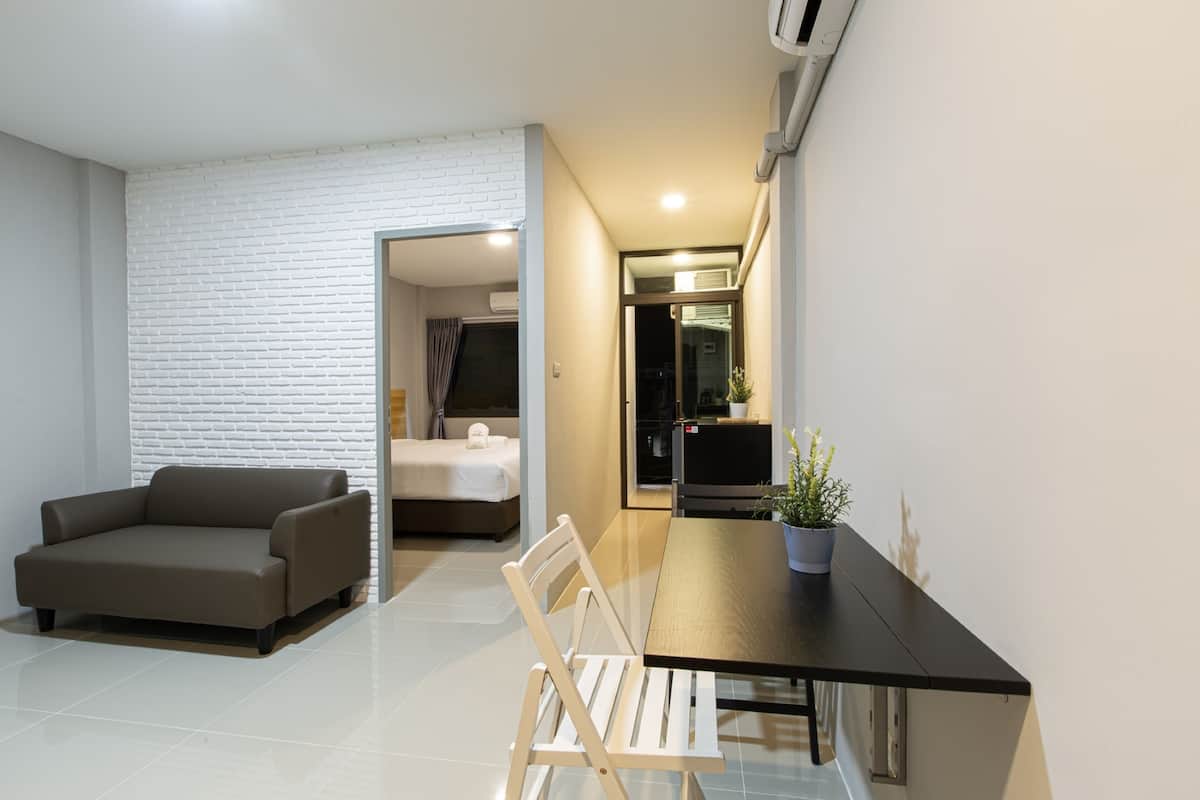 Phòng đôi Deluxe | Bộ đồ giường cao cấp, bàn, truy cập Internet không dây miễn phí 