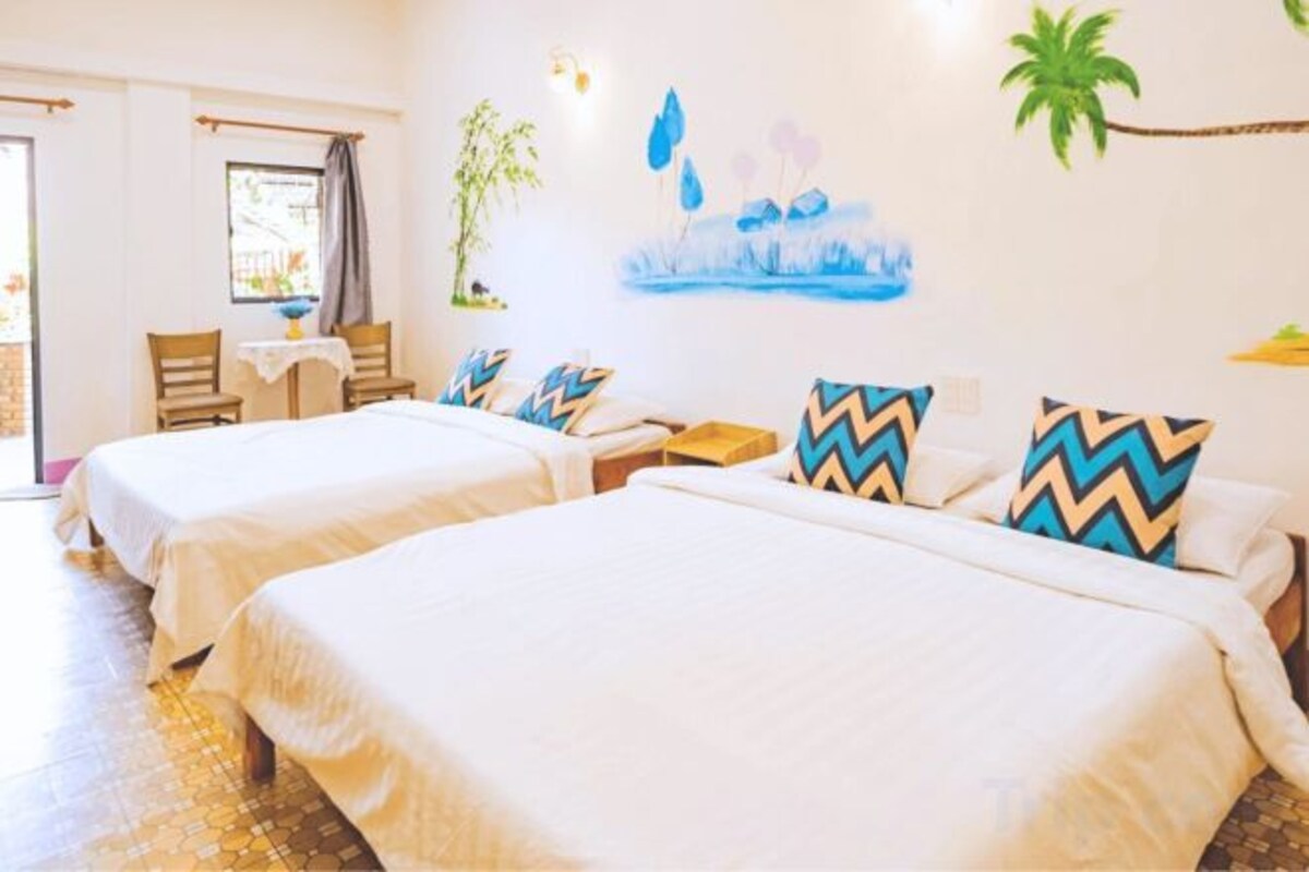 Premium bedding, down comforters, desk, laptop workspace