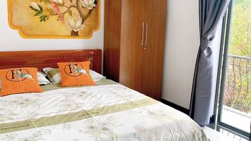 Ropa de cama de alta calidad, cubrecamas y escritorio