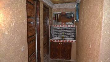 Shower, towels