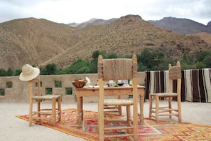 Terrace/patio - Gite d'etape Omar Himmi (Toubkal)