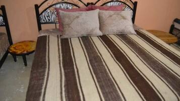 Chambre Familiale | Wi-Fi gratuit, draps fournis