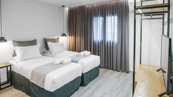 Vila, 2 quartos, piscina particular | 2 quartos, ferros/tábuas de passar roupa, roupa de cama