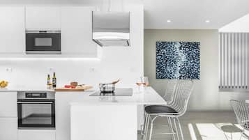 Villa (3 Bedrooms) | Private kitchen | Oven, dishwasher, dining tables