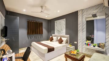 Superior Double Room, 1 Bedroom | Egyptian cotton sheets, premium bedding, down comforters