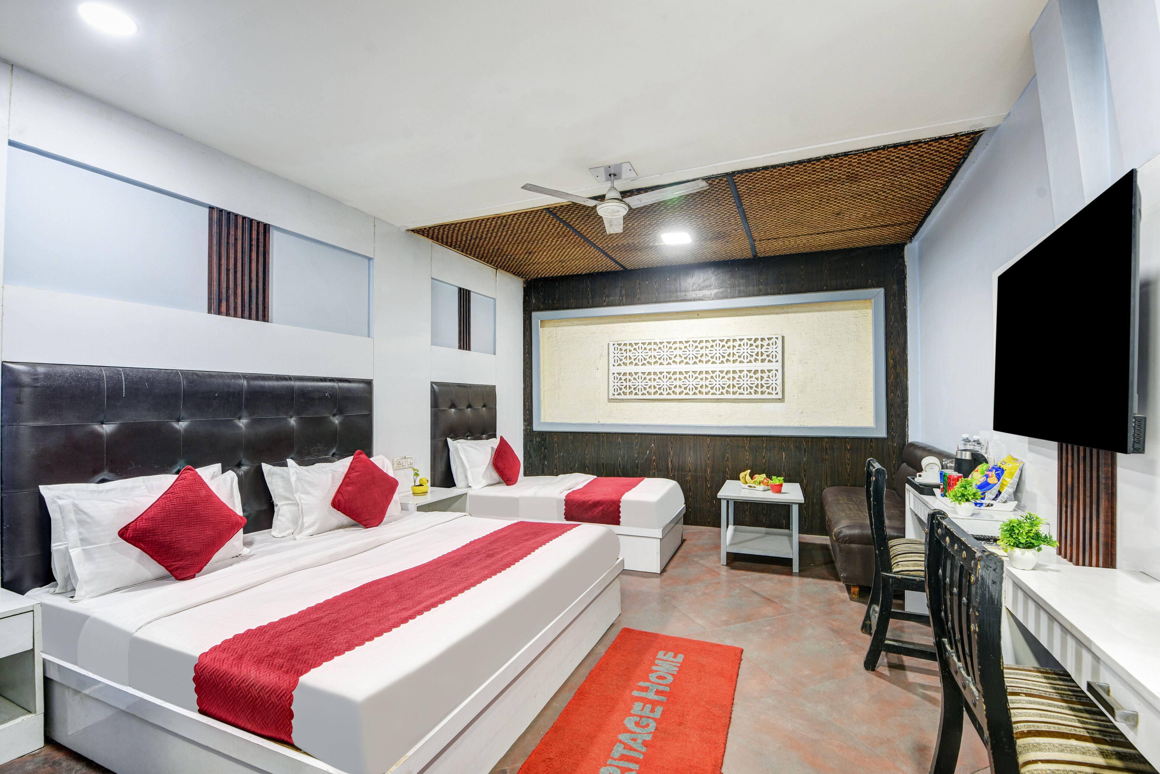 Deluxe Triple Bed Room | Egyptian cotton sheets, premium bedding, down comforters