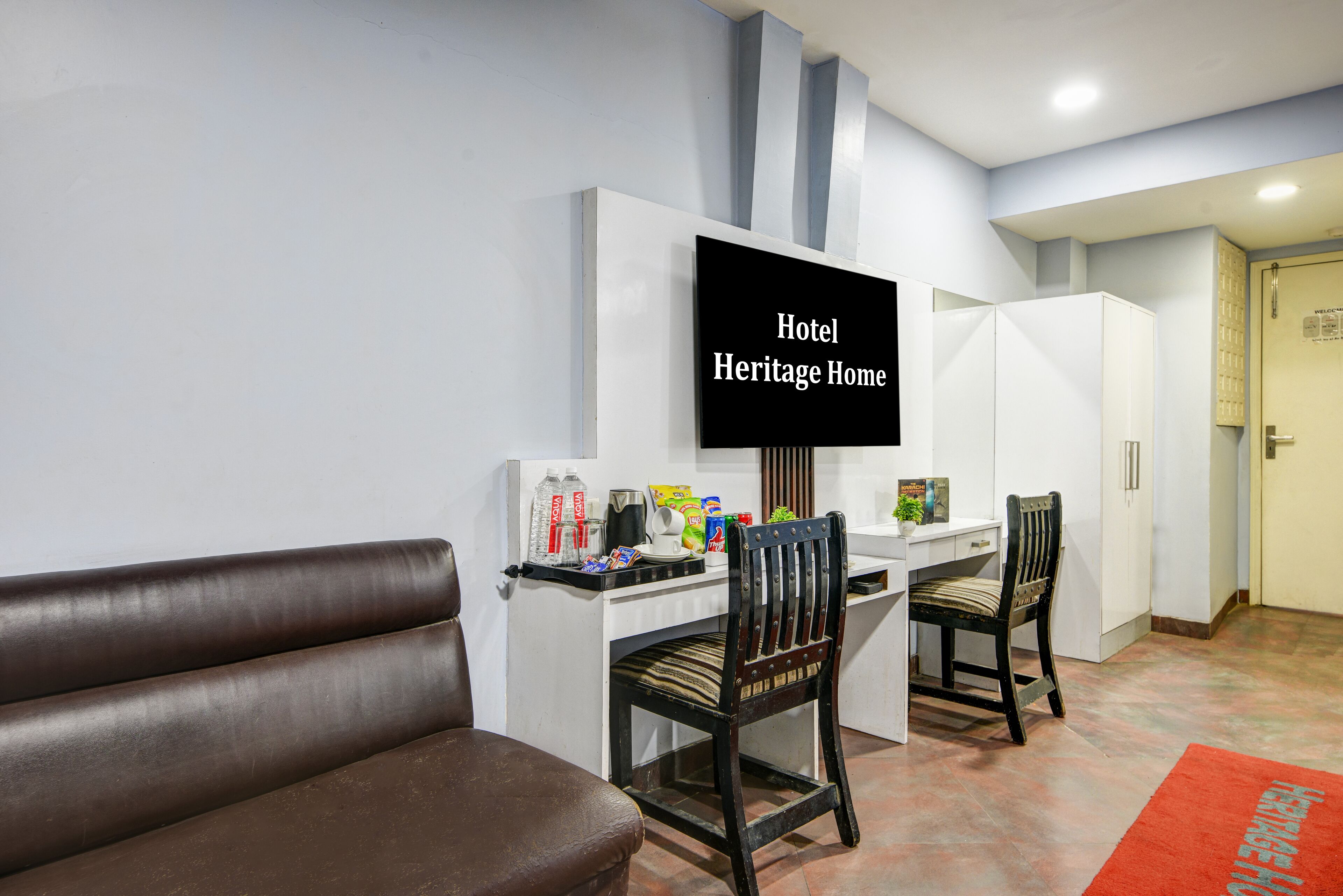 Foto - Hotel Heritage Home -3 Mins Walk from Metro And 5 Mins from Rail Station