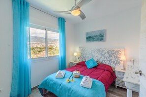 Apartamento, 2 habitaciones | 2 dormitorios, caja fuerte, tabla de planchar con plancha y wifi gratis