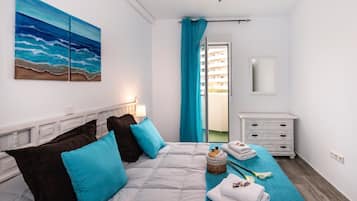 Apartment, 2 Bedrooms, Terrace, Partial Sea View
