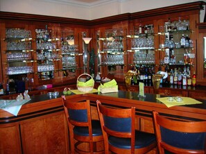 Bar (in der Unterkunft)