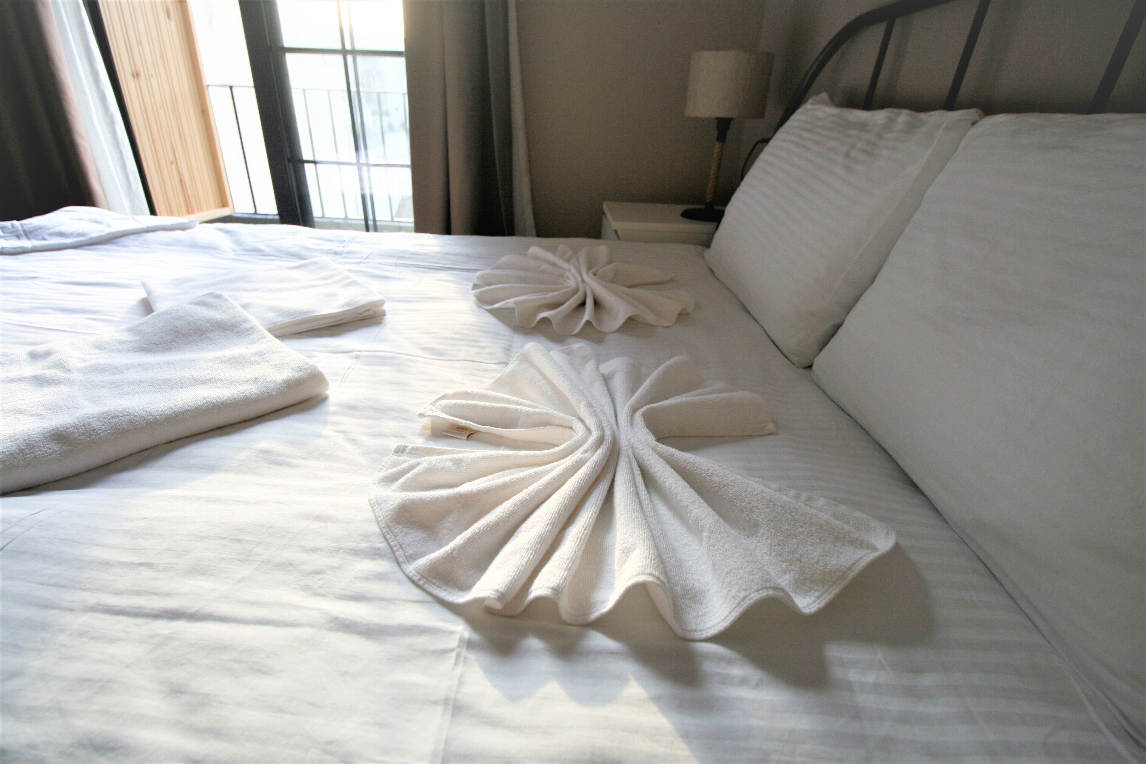 Comfort Double Room | Free WiFi, bed sheets