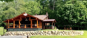 Adirondack Mts. Lakefront Cabin with Hot Tub on Lake Algonquin, Wells , NY.