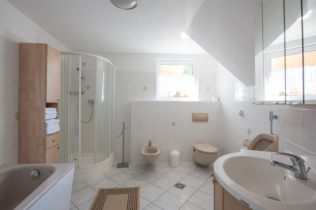 Rumah, 2 kamar tidur | Kamar mandi | Bathtub dan shower terpisah, pengering rambut,  dan kloset