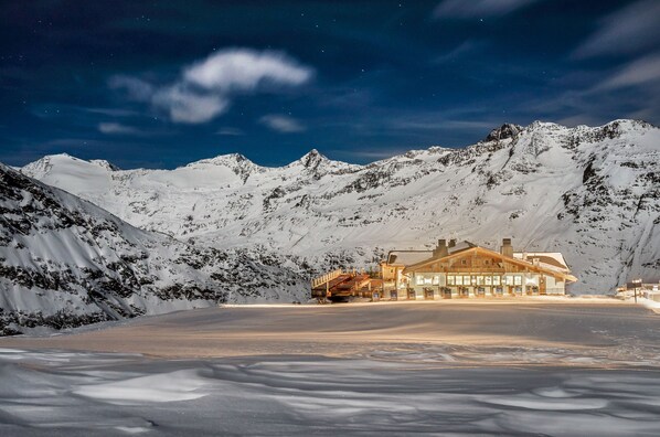 Snow and ski sports - Hotel Garni Pirchhütt (Soelden)