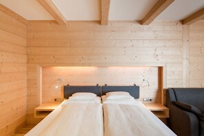 Literie hypoallergénique, couette en duvet d'oie, minibar