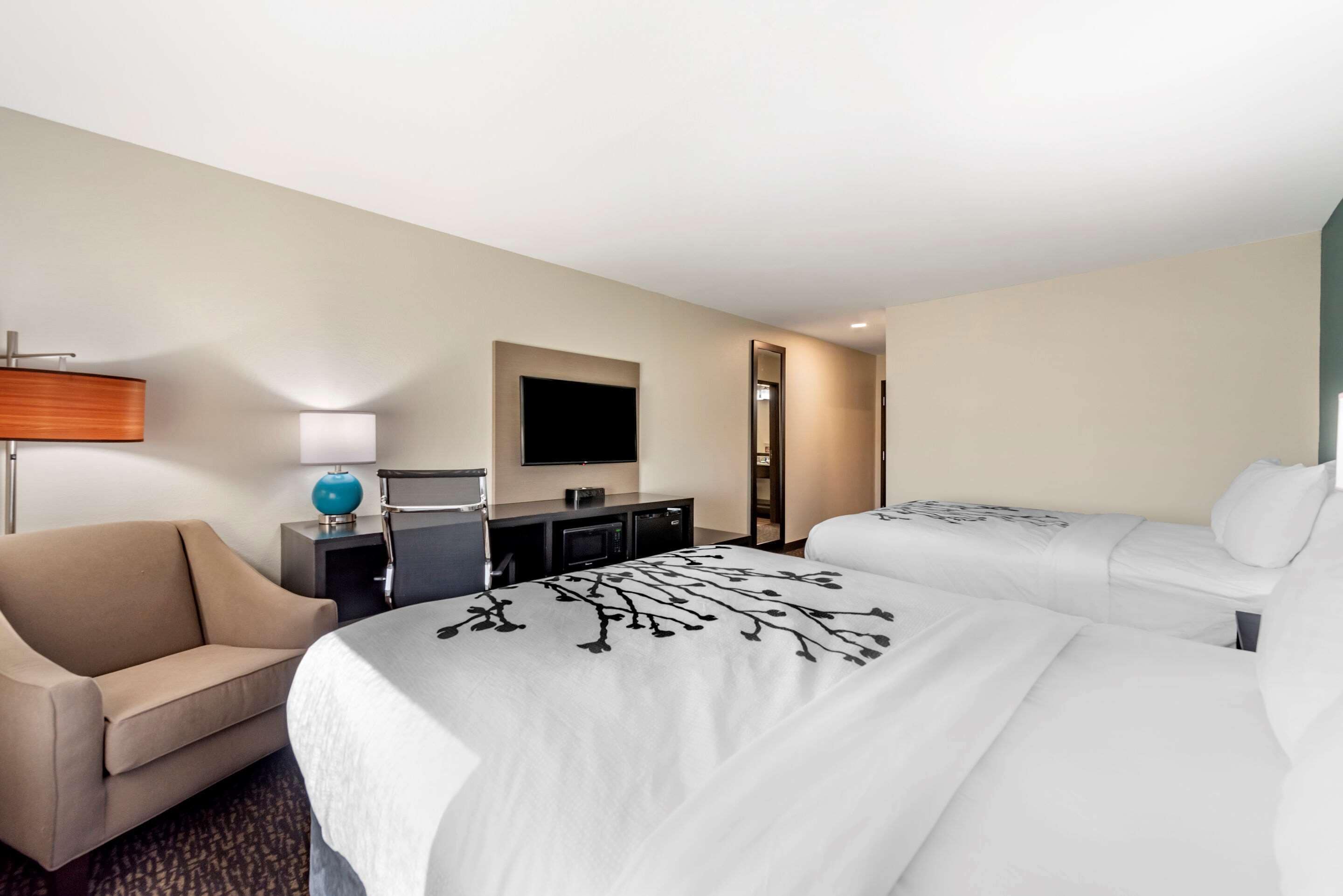 standard room, 2 queen beds, non smoking | desk, iron/ironing board, free rollaway beds, bed sheets