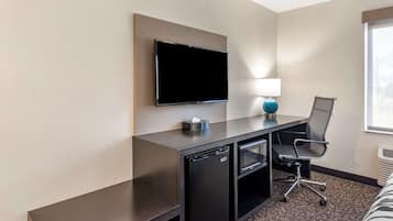 Schreibtisch, Bügeleisen/Bügelbrett, kostenlose Zustellbetten