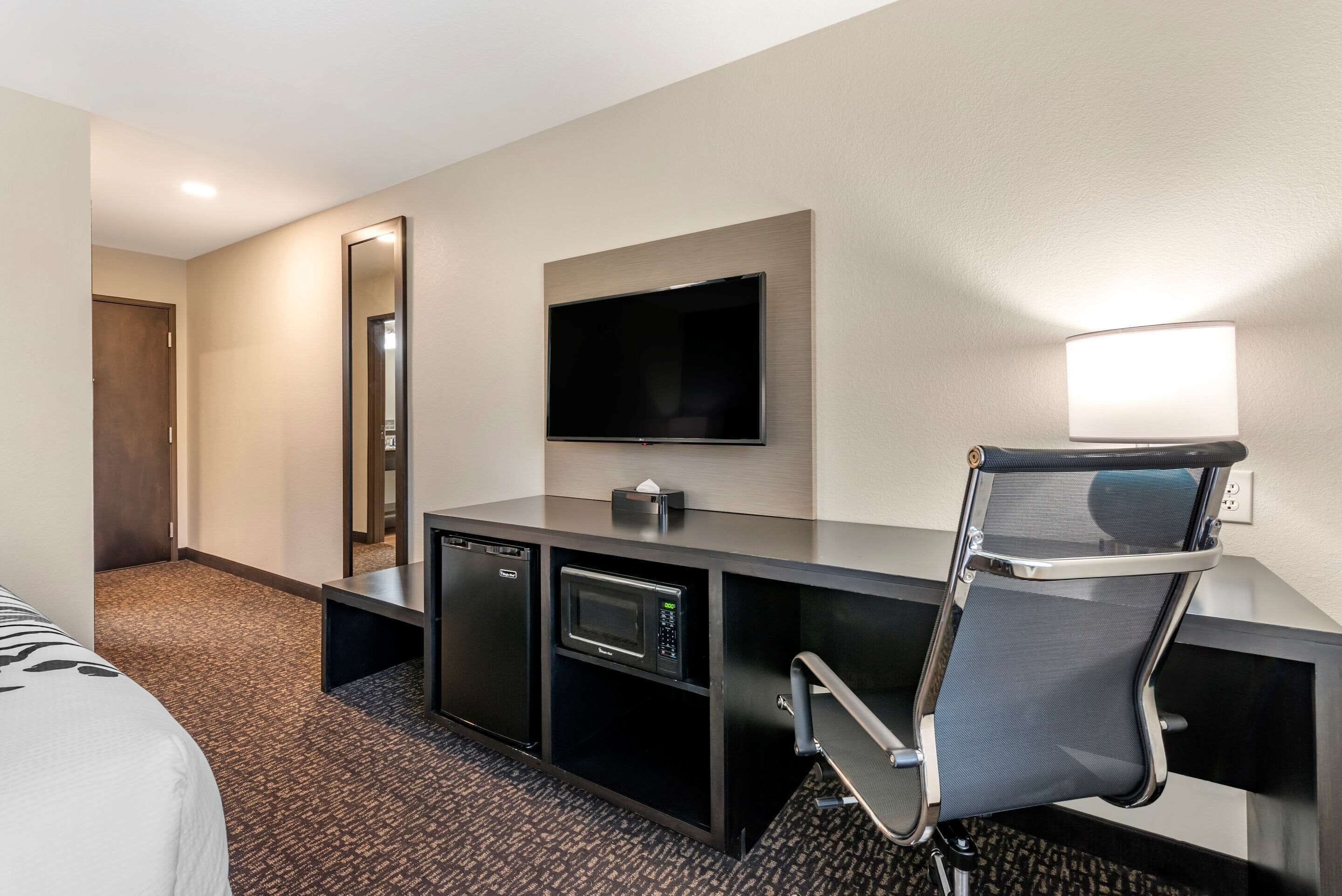 desk, iron/ironing board, free rollaway beds, bed sheets