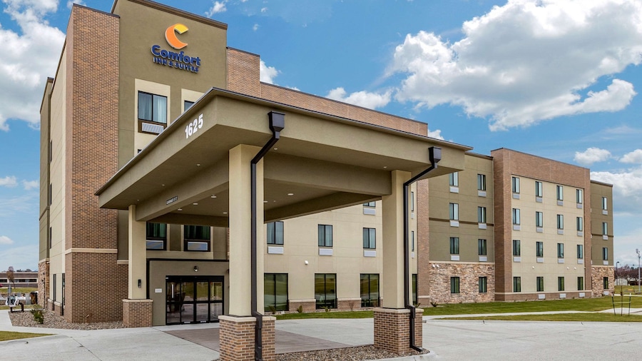 Comfort Inn & Suites West Des Moines