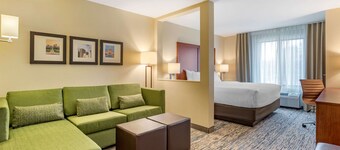 Comfort Inn & Suites West Des Moines