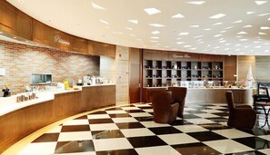 Se ofrece un desayuno bufé (128 CNY por persona)