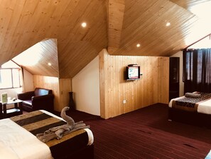 Quarto quádruplo família | Ferros/tábuas de passar roupa, Wi-Fi de cortesia, roupa de cama