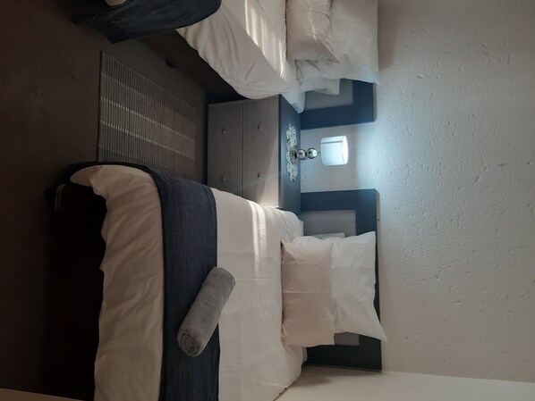 3 habitaciones y acceso a internet 