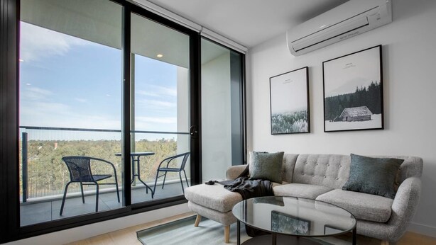 TV - Simple And Cozy Apartment In Parkville (Parkville)