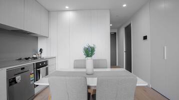 Microwave, oven, stovetop, dishwasher