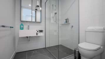 Shower, towels