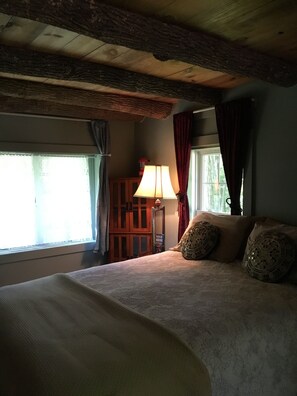 2 bedrooms, blackout drapes, WiFi, bed sheets