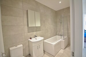 Bathroom - Property Peaks Apartments (Bedford)