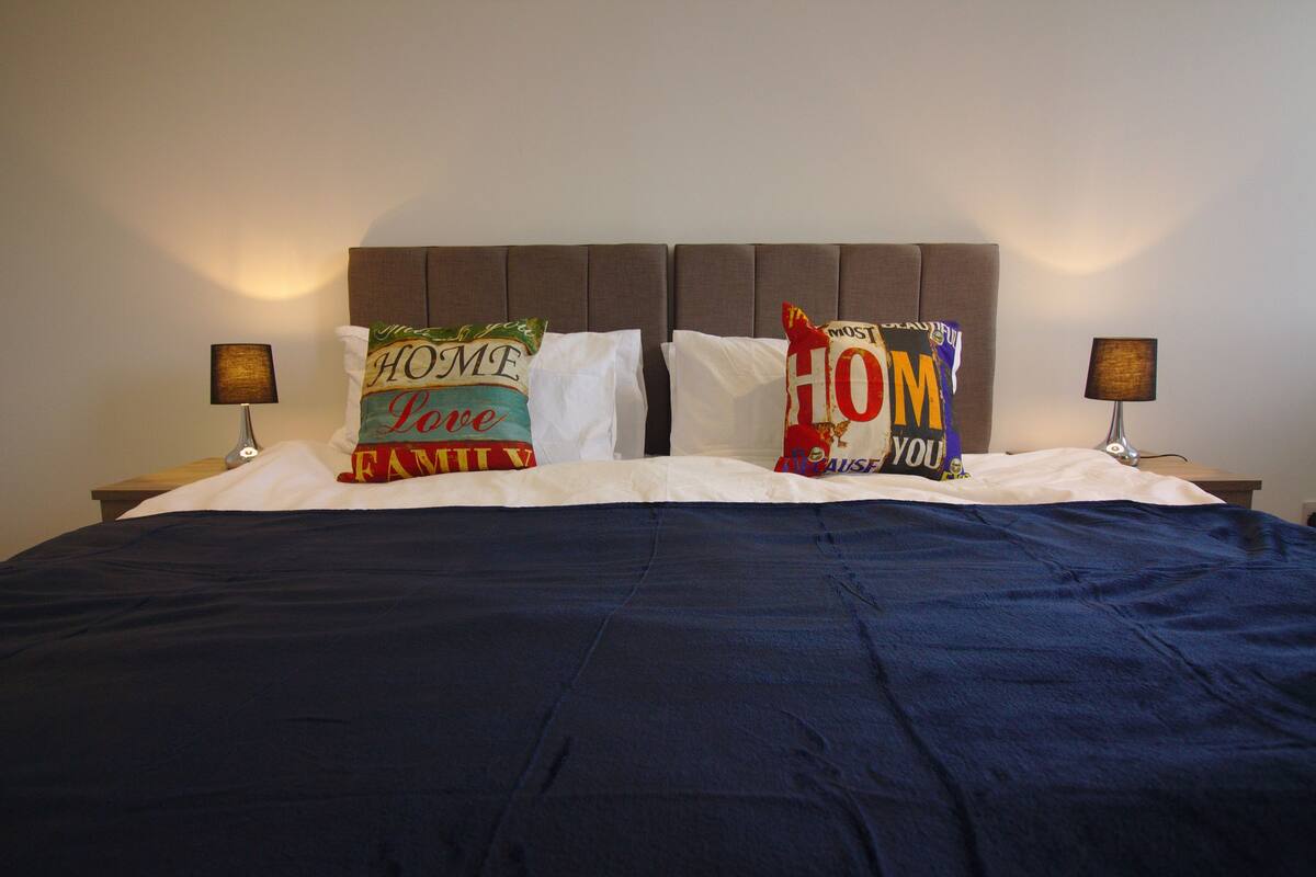 Apartment 16 (Sleeps 6) | 2 bedrooms, individually decorated, individually furnished