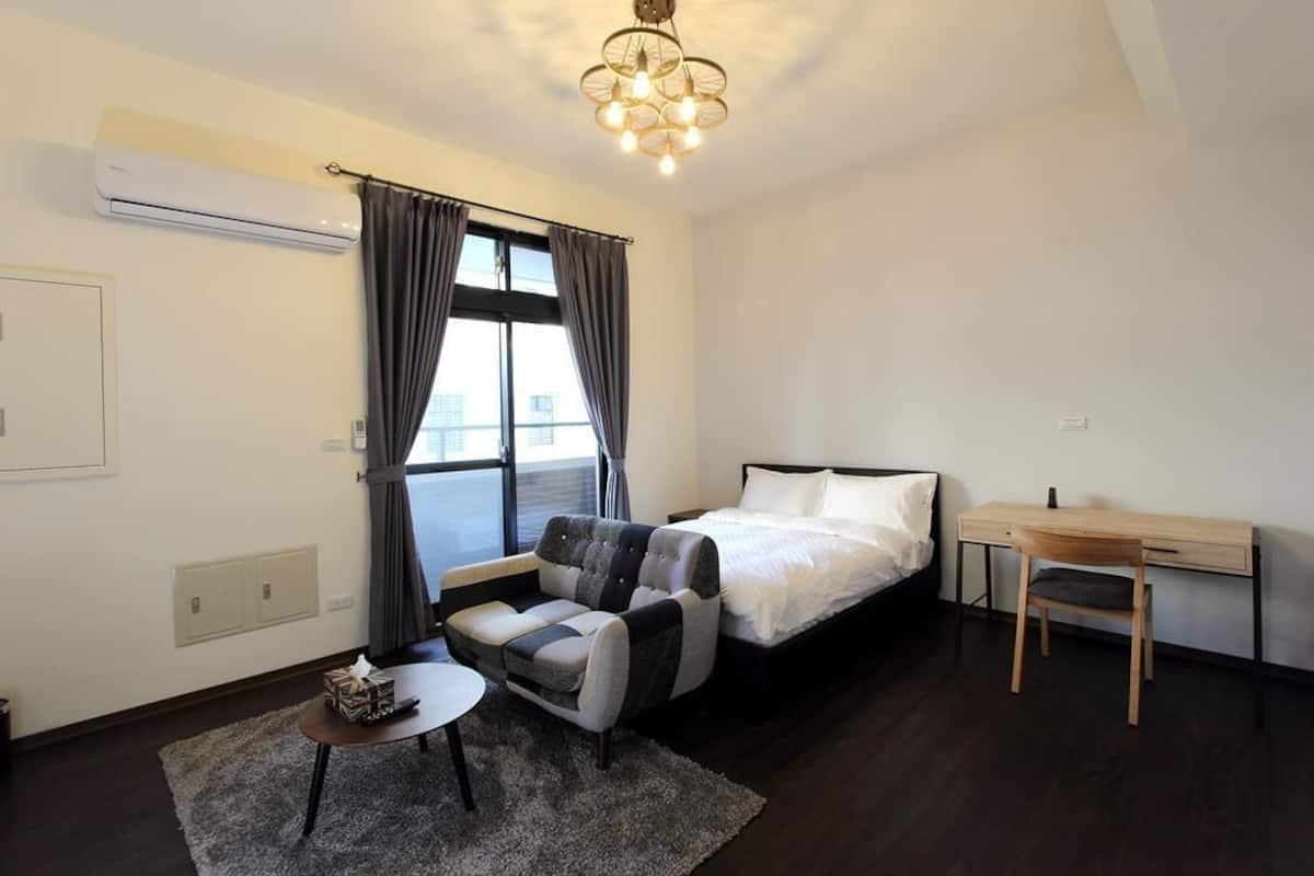 Standard Double Room | Individually decorated, individually furnished, blackout drapes