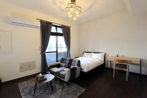 Standard Double Room | Individually decorated, individually furnished, blackout drapes - Alley B&B (Hualien City)