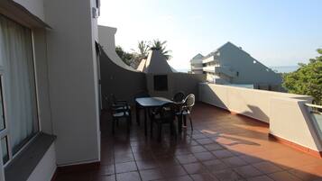 Apartment | Terrace/patio