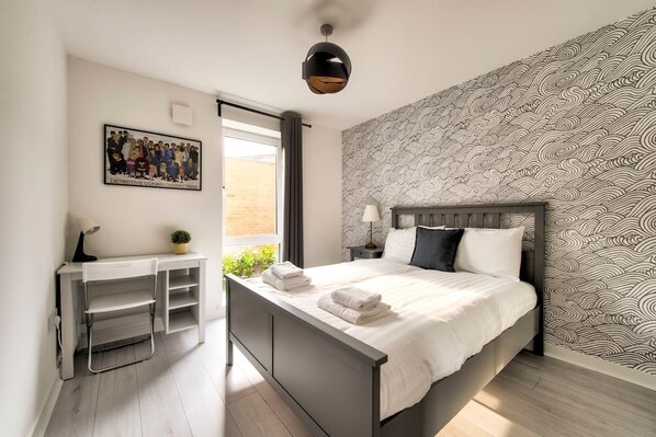 2 yatak odası, çarşaf takımı 