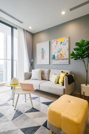 Premium-Apartment, 2 Schlafzimmer | Wohnbereich