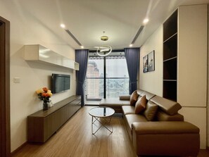 Business Apartment, 2 Bedrooms, Balcony, City View | Living area | Smart TV - Cindy Vinhomes Skylake Apartments (Hanoi)