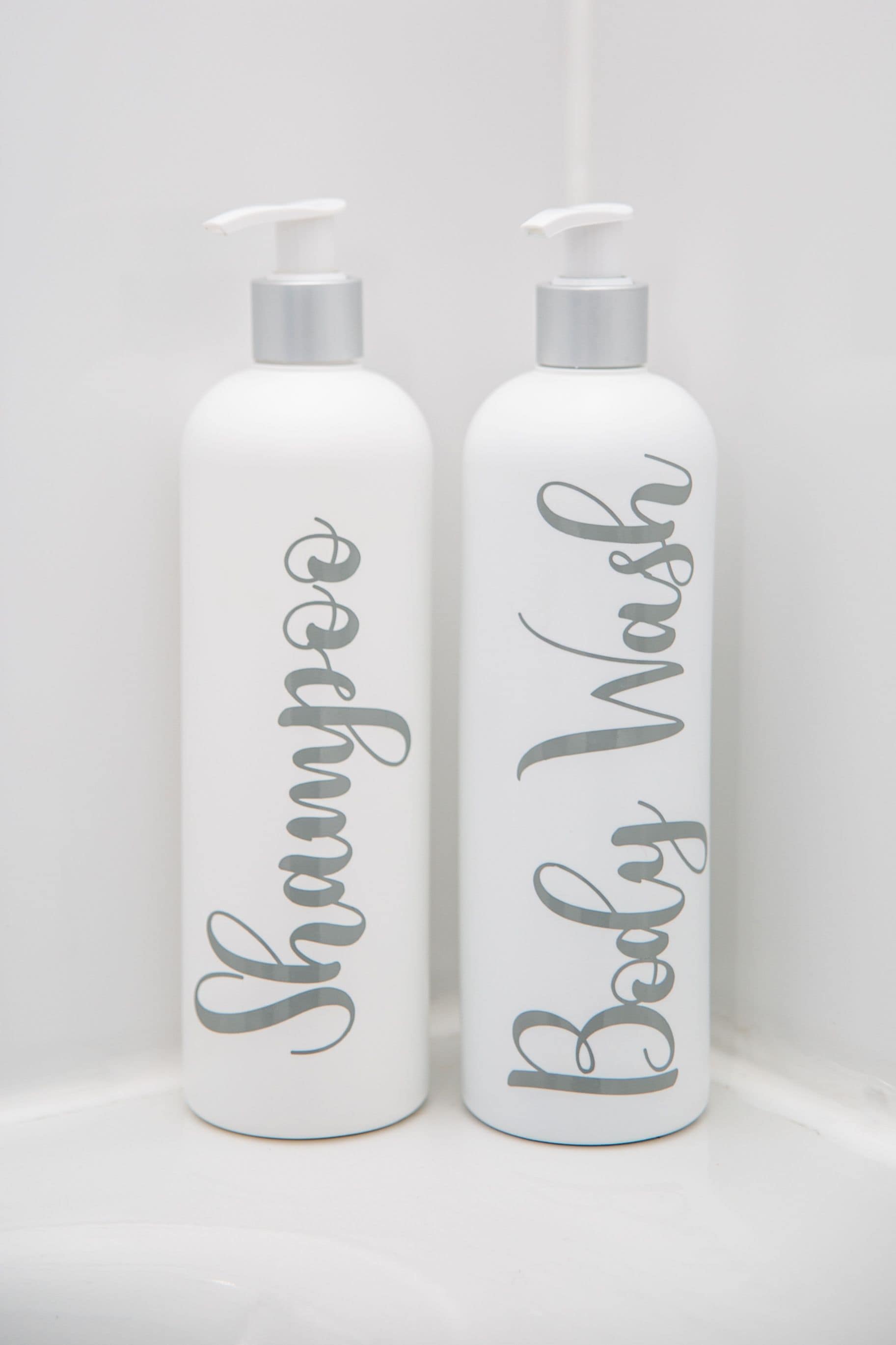 Leilighet | Baderomsfasiliteter | Kombinert dusj/badekar, toalettartikler (inkludert) og hårføner