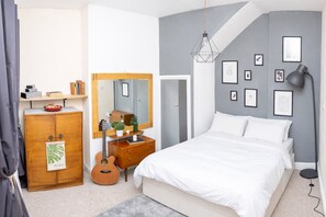 Three-Bedroom Apartment | 3 bedrooms, iron/ironing board, free WiFi, bed sheets