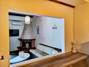 Maison, 4 chambres, vue mer | Cuisine privée | Grand réfrigérateur, micro-ondes, four, plaque de cuisson