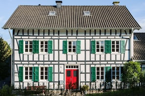 Front of property - Haus in Bewegung (Neunkirchen-Seelscheid)