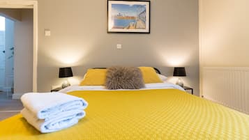 Two-Bedroom Apartment | 2 bedrooms, individually decorated, individually furnished, desk