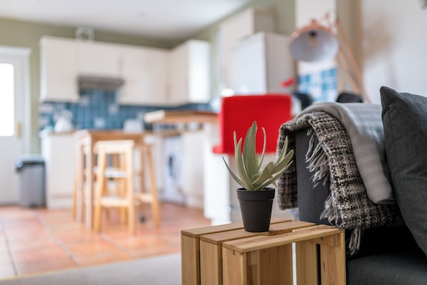 Appartement | Cuisine privée | Réfrigérateur grande capacité avec congélateur, four à micro-ondes