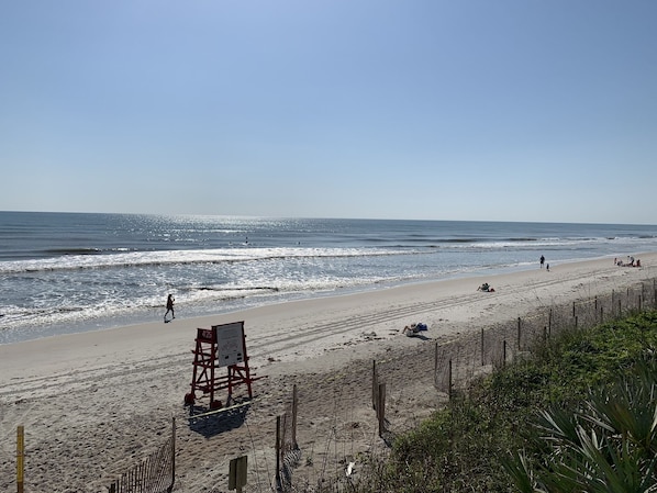 Sun-loungers, beach umbrellas, beach towels